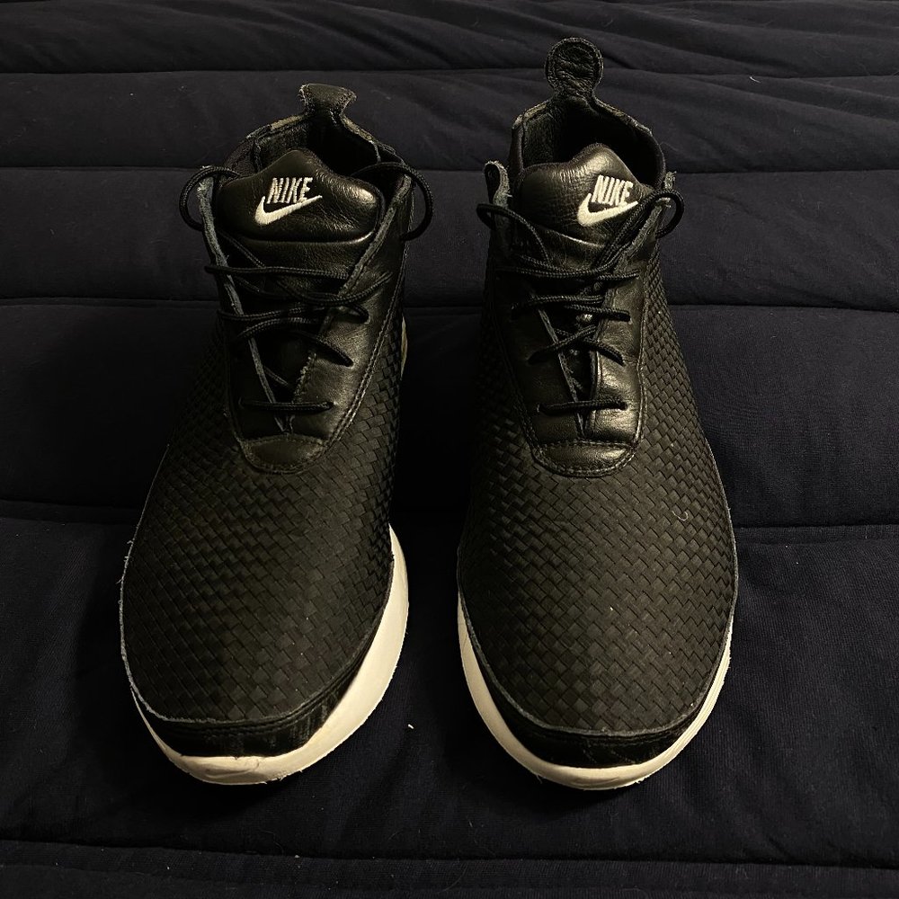 Vintage Black Woven Nike Sneakers